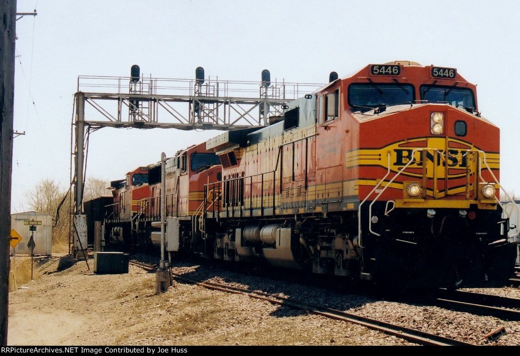 BNSF 5446 North